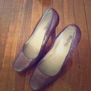 Michael Kors Brown Faux Snakeskin platform Pumps